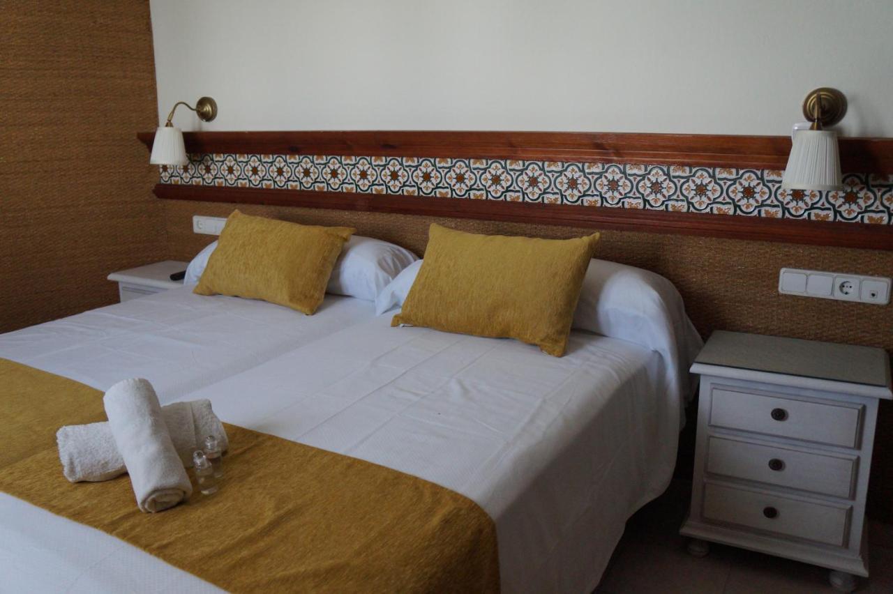 קוניל דה לה פרונטרה Hostal La Conilena מראה חיצוני תמונה